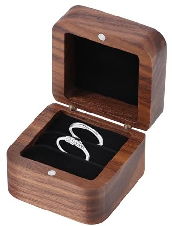 TYSM-CC Boîte à Bagues en Bois de Noyer avec Doublure en Velours Doux | pour Anneaux de Fiançailles, Alliances, Collier et Bijoux Précieux (5,5 x 5,5 x 3,8 cm)