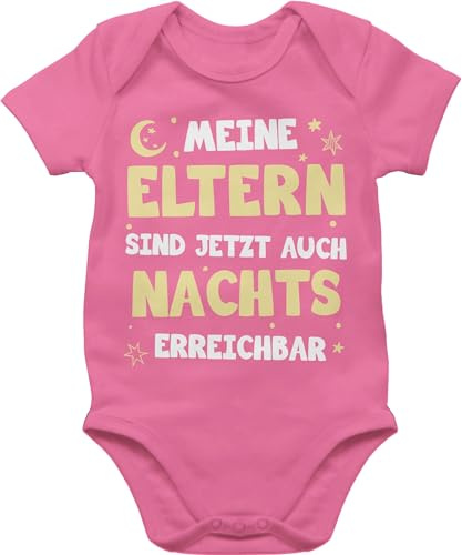 Shirtracer - Baby Body Kurzarm - Sprüche - Meine Eltern sind jetzt auch nachts erreichbar