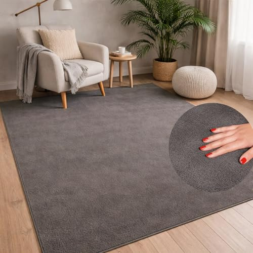 carpet city Waschbarer Teppich Einfarbig Kurzflor - 80x140 cm in Dunkelgrau - Weich & Soft-Touch Haptik - rutschfest & Pflegeleicht - Teppich für Wohnzimmer, Schlafzimmer & Flur