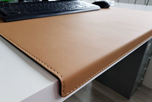 Gewinkelte Schreibtischunterlage mit Kantenschutz sanft lux Leder 70 x 47 Beige