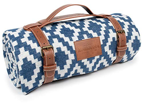 Komorebi Große wasserdichte Picknickdecke für den Außenbereich (198,1 x 149,9 cm) – 100% Baumwolle – Ledertrage – Stranddecke, sanddichte Faltbare Picknickmatte für 4 Erwachsene (blau/weiß) –