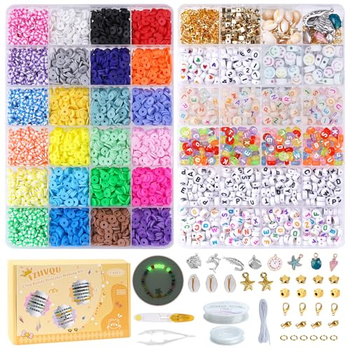 FZIIVQU Perlen für armbänder, 7200 Stück Clay Perlen Set, 24 Farben Polymer Clay Perlen zum Auffädeln, 2 Boxen Selber Machen mit Buchstabenperlen, Schmuckherstellung Kit für DIY Geschenk