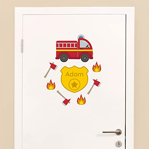Klebekerlchen® Türaufkleber personalisiert mit Namensschild – Türschild Kinderzimmer & Babyzimmer Wandtattoo – selbstklebende Wandsticker - Kinderzimmer Deko Junge & Mädchen – Feuerwehrauto