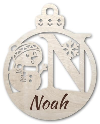 Urhome Weihnachtskugel personalisiert mit Wunschtext Gravur Buchstabe N mit Schneeman Motiv Hell Braun - Ornament Christbaumschmuck Weihnachtsdeko Weihnachtsbaum Anhänger aus 6,5mm Holz