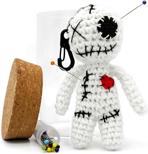 Dakita Voodoo Puppe im Glas (10 cm, handgemacht, weiß) – Inkl. Nadeln – Lustiges Geschenk für Kollegen oder Freunde zum Jobwechsel, zur Hochzeit oder zum Studium
