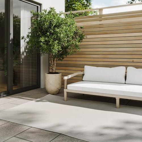 benuta Basic In- & Outdoor Teppich Lou - Weiß 200x300 cm - Wetterfest & UV-beständig - Multifunktional für Balkon, Terrasse, Garten - Küchenteppich & Wohnzimmerteppich - Pflegeleicht Robust