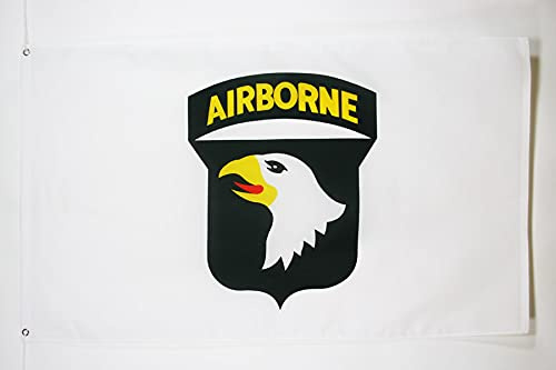 AZ FLAG Drapeau USA Airborne blanc avec aigle 90x60 cm 2 Œillets | Usage intérieur et extérieur Drapeau décoratif de l'armée américaine coutures doubles et bords renforcés polyester 100D