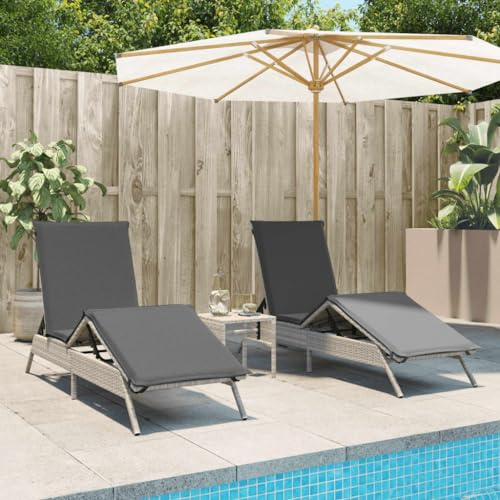 Mandloder Sonnenliegen 2er-Set Hellgrau Poly Rattan mit Beistelltisch, Verstellbare Liegestuhl Chaiselongue für Garten, Terrasse, Strandliege Outdoor Balkon, UV-beständig und Gepolstert