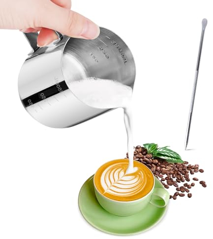 UWOBEFO 350ml Pot à Lait, 304 Inox pour Mousser le Lait, Pichet avec Lignes de Mesure et Latte Art Pen, Milk Frother, Pichets-Mousseurs à Lait, Convient pour le Faire Mousse le Lait, des Capuccinos