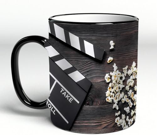 YOIUE Tasse aus Keramik - Große 11oz Tassen 330ml Kaffeetassen mit Henkel, 100% Handbemalt - Trinkgläser mit Griff - Weiß,Den Film ansehen. Filmklappe und Popcorn auf Holztisch