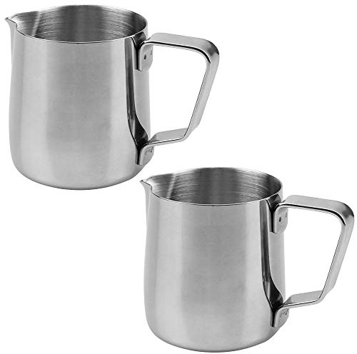 UBERMing 2 Stück Milchkännchen Edelstahl 150 ml Milch Pitcher Aufschäumen Krug Silber Art Aufschäumkännchen Perfekt für Milchaufschäumer Kaffeemaschine Espressoher Cappuccino Macchiato