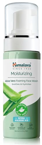 Himalaya Mousse Nettoyante Hydratante à l’Aloe Vera Bio et Acide Hyaluronique Naturel, pour peau sèche et terne, 98% d’ingrédients d’origine naturelle, testé dermatologiquement, 150 ml