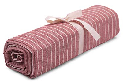 HomeLife | Tagesdecke Bettüberwurf | gestreift in Rot | 260 x 280 cm | weiche Mehrzweck Baumwolldecke & Bettdecke für Doppelbetten | schöner Sofabezug & Couch Überzug