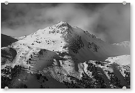 artboxONE Acrylglasbild 30x20 cm Natur Neblige Skiberge - Bild monochrom Berge und Wald bergfotografie