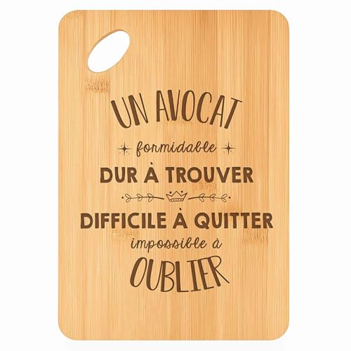 Planche à découper Un Avocat Formidable - Plateau Apéro en Bambou Cadeau Gravé Collègue Homme Métier Cuisine Barbecue