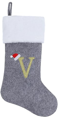 Chisander 50.8 cm grau mit weißen, superweichen Plüsch-Weihnachtsstrümpfe, personalisierbar, bestickt, monogrammiert, Weihnachtsstrumpf, Weihnachten, Party-Dekorationen (Buchstabe V)