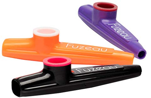 FUZEAU 78230 - Juego de 3 kazoos de plástico, color aleatorio, sonidos divertidos, instrumentos festivos, originales a partir de 8 años