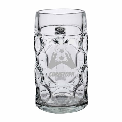 LUXENTU ISAR Maßkrug mit Gravur, Torwarthandschuhe, 1,0 l, 1 Stück | Personalisierter Bierkrug zum Geburtstag mit Fußball-Motiv für Bierliebhaber, spülmaschinenfest