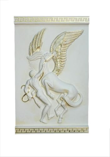 Wunderschönes Flachrelief an der Wand, Gemälde. Mythischer Pegasus mit hinzugefügtem Gold. Eine große und eindrucksvolle Dekoration für Ihr Interieur. 95 cm