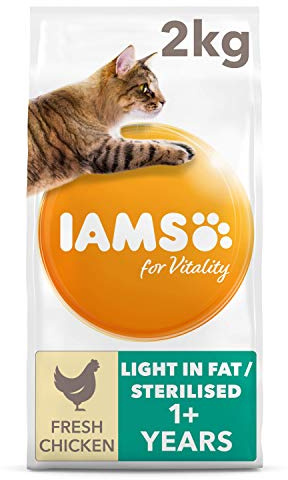 IAMS Steriliserad kattmat för vitalitet - steriliserad/kastrerad torrfoder för katter från 1 år med färsk kyckling, 2 kg (förpackningen kan variera)