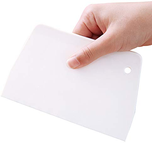 GUCUJI Large Cake Scraper Pizza Dough Pastry Cutter