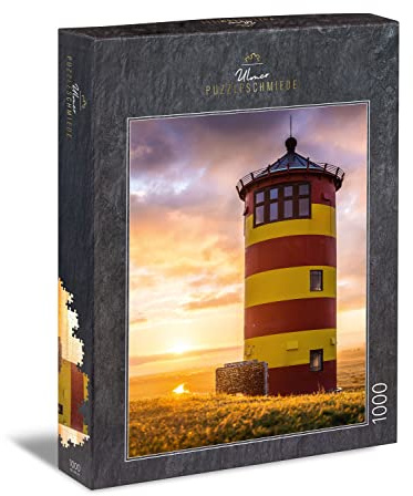 Ulmer Puzzleschmiede - Puzzle „Leuchtturm Pilsum“ - Klassisches 1000 Teile Puzzle - Der berühmte Leuchtturm an der Nordsee, Wahrzeichen Ostfrieslands, im Sonnenuntergang am Nordsee-Deich