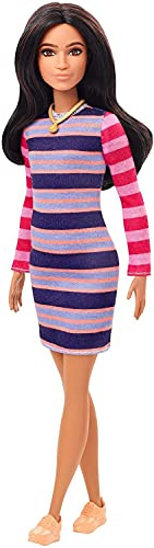 Barbie GYB02 - Fashionistas Puppe 147 (brünett) mit Streifenkleid, orangefarbenen Schuhen und Kette, Spielzeug Geschenk für Kinder ab 3 Jahren