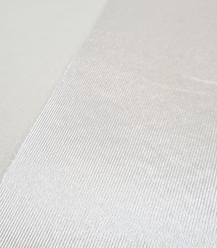 Tela con Foam para carnaval color blanco y también utilizado como estabilizador para costura y manualidades. Tejido con ancho de 150cm se vende a metros