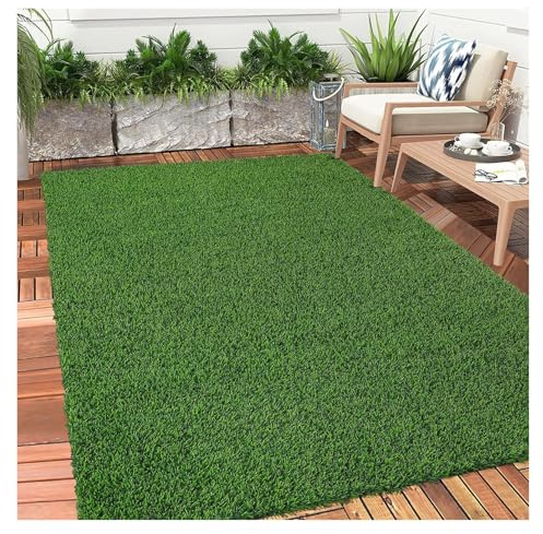 LSSHQ Rouleau de Gazon Synthétique Vert Naturel Hauteur des Brins 25mm Gazon Synthétique Extérieur, Gazon Synthétique avec Trous de Drainage pour Jardin(1.5x9m/5x30ft)