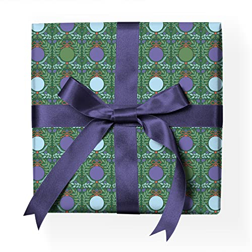 Schönes Weihnachtspapier Set: klassisches Geschenkpapier als edle Weihnachts-Geschenk-Verpackung in grün, Lila - 4 Bögen Musterpapier, Dekorpapier zum basteln 32 x 48cm