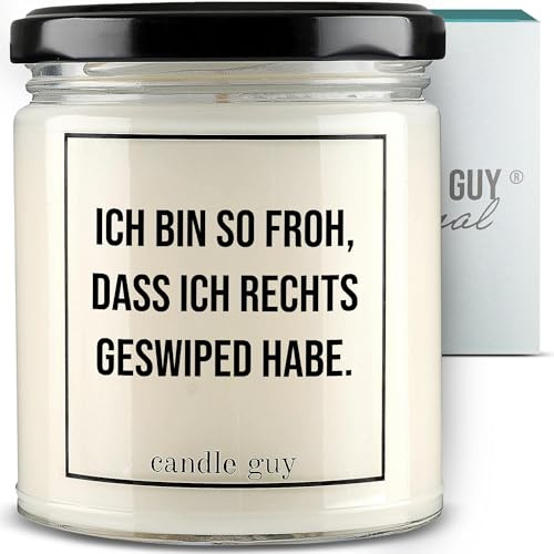 candle guy Duftkerze im Glas [Brennzeit 70h] - Duft-Kerze handgemacht mit Spruch | Freches Geschenk für Frauen, Freundin, Geburtstag | 100% Sojawachs, schöne natürliche Düfte mit ätherischem Öl