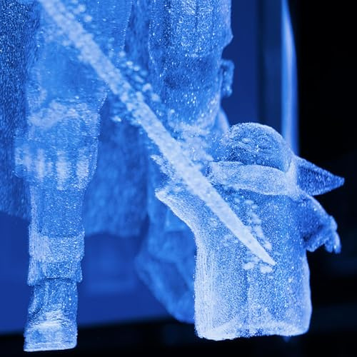 Mandalorian & Grogu 3D Holografisches Kristalllicht - Offiziell lizenziertes lasergraviertes Star Wars Sammler-LED-Licht, Disney The Child Merchandise Geschenke & Schreibtischaccessoires