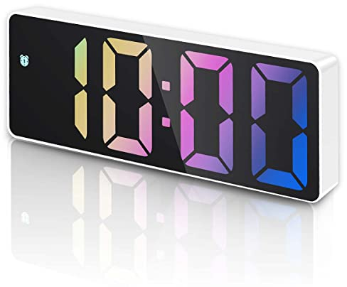 Criacr Digitaler Morgenwecker mit Snooze-Funktion mit LED-Display, Anzeige von Temperatur und Datum, Sprachsteuerung, Stromversorgung über USB/Akku, weißes Gehäuse und Bunte Ziffern