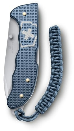 Victorinox Evoke Alox Edizione Limitata 2026 in Blu Glaciale (0.9415.L26) | Coltello Pieghevole da Esterno Taglia Intera | 5 Funzioni, Scale Alox, Lama con Bloccaggio a Mano Singola, Edizione