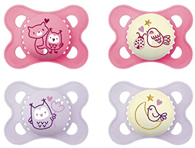 MAM Original Pure Day & Night Schnuller im 4er-Set, Baby Schnuller aus nachhaltigem & bio-erneuerbarem Material, Sauger aus MAM SkinSoft Silikon, mit Schnullerbox, 0-6 Monate, Fuchs/Eule/Vogel