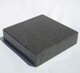 designgrab Grablampe Royal Edelstahl mit Kreuz & Sockel 20×20×5 cm aus Granit Nero Impala - Wetterfeste Friedhofslampe