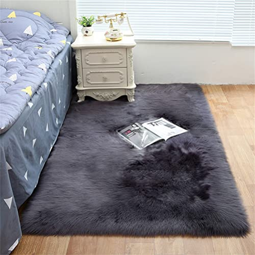 Tomifine Faux Lammfell Schaffell Teppich Super Weich Kunstfell Teppiche Dicker Flauschig Teppich Bettvorleger Sofa Matte (40x60 cm,Dunkelgrau)