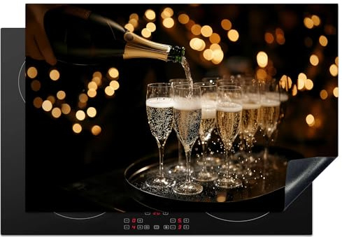 KitchenYeah© Protège Plaque Induction Deco Cuisine Accessoire Pratique | 76x51 cm - Protection De Vitroceramique Kitchen Gadget Lumières - Champagne - Plateau - Verres