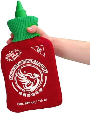 Bubblegum Stuff - Wärmflasche mit Heißsauce - Comfort Cozies Strickbezug Sriracha - 710 ml - Würzig inspirierte Winterwärme für kalte Nächte, Entspannung & Schmerzlinderung - Geschenk für