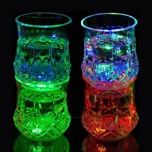 MODOAO Taza con luz flash, paquete de 4 tazas LED multicolor activadas por agua, divertidos vasos para vacaciones, festivales, fiesta de cumpleaños, bar, club nocturno, XDT279