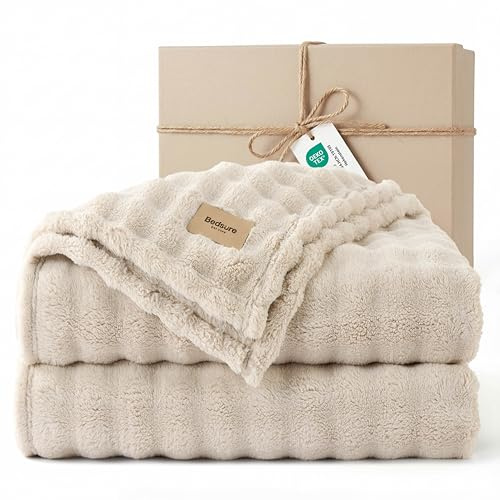 BEDSURE Kuscheldecke Flauschig Bubble Decke - Beige, 220x240 cm | Sofadecke, Dicke Fleecedecke, Tagesdecke für Zimmer Deko, Wolkenweich & Atmungsaktiv Wolldecke, Geschenk für Frauen