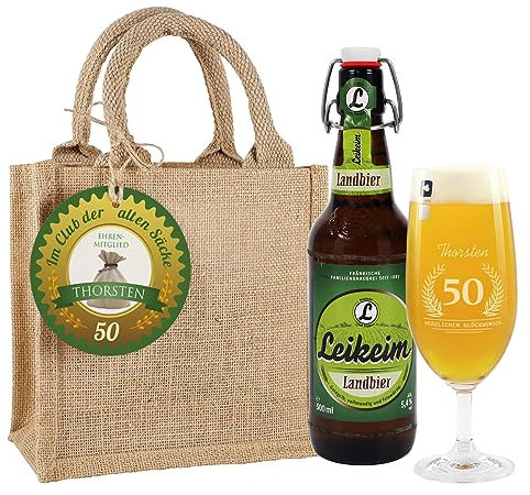 Herz & Heim® Männergeschenk Bierglas mit Gravur und Landbier in Geschenktasche aus Jute Alter Sack