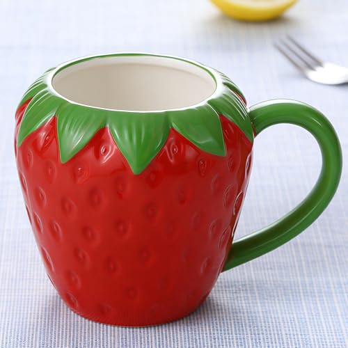 Arawat Kawaii 3D Obstbecher für Freundin, 520ml Porzellan Erdbeer Tasse Geburtstagsgeschenk