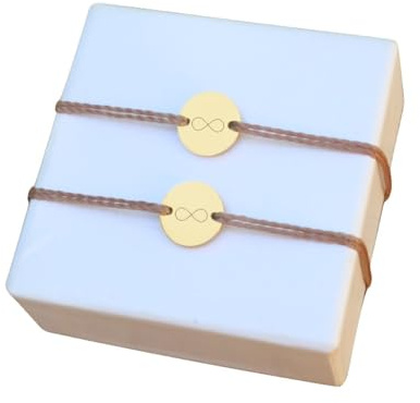Freundschaftsarmband 2-er Set mit Infinity-Symbol, Armband für Freundinnen mit Unendlichkeitssymbol aus 18k Edelstahl mit 12mm Gravur Plättchen, Verstellbar & Wasserfest, Inklusive Geschenkverpackung