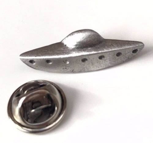 Emblems-Gifts UFO Raumschiff Handgefertigt aus Zinn Revers Anstecknadel+59mm Abzeichen+Geschenkbeutel