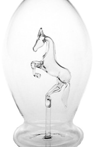 Jarra de crista claro, forma ovalada, botella, decantador, garaffa de vidrio transparente y soplado a boca con un cavallo de cristal claro en el interior, rellenable, capacidad 0,5 litro y altura aprox. 30 cm, diseñado y fabricado por la Oberstdorfer Glashütte