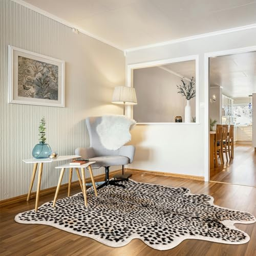 Mibathni Cheetah Print Rug, Leopard Rug Faux Cowhide Animal Skin Fur Hide Cheetah Area Rug Carpet for Living Room Bedroom Western Decor 6.7 x 5.2ft