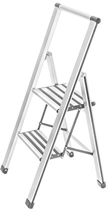 WENKO Leichte Aluminium Trittleiter mit 2 Stufen für 50 cm höheren Stand, rutschsichere XXL-Stufen, Design Klapptrittleiter, TÜV Süd Zertifiziert, 44 x 101 x 5,5 cm, Weiß