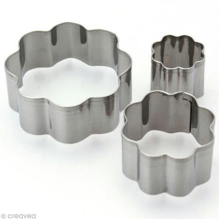 EMPORTE PIECES METAL FLEURS x3