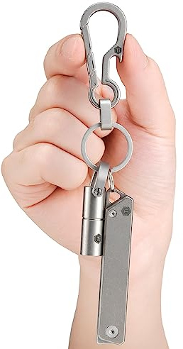 KeyUnity KM01 Titan-Schlüsselanhänger-Karabiner, KF00 Schlüsselanhänger-Taschenlampe, KA17 D-Ring und KK01 Klappmesser-Set